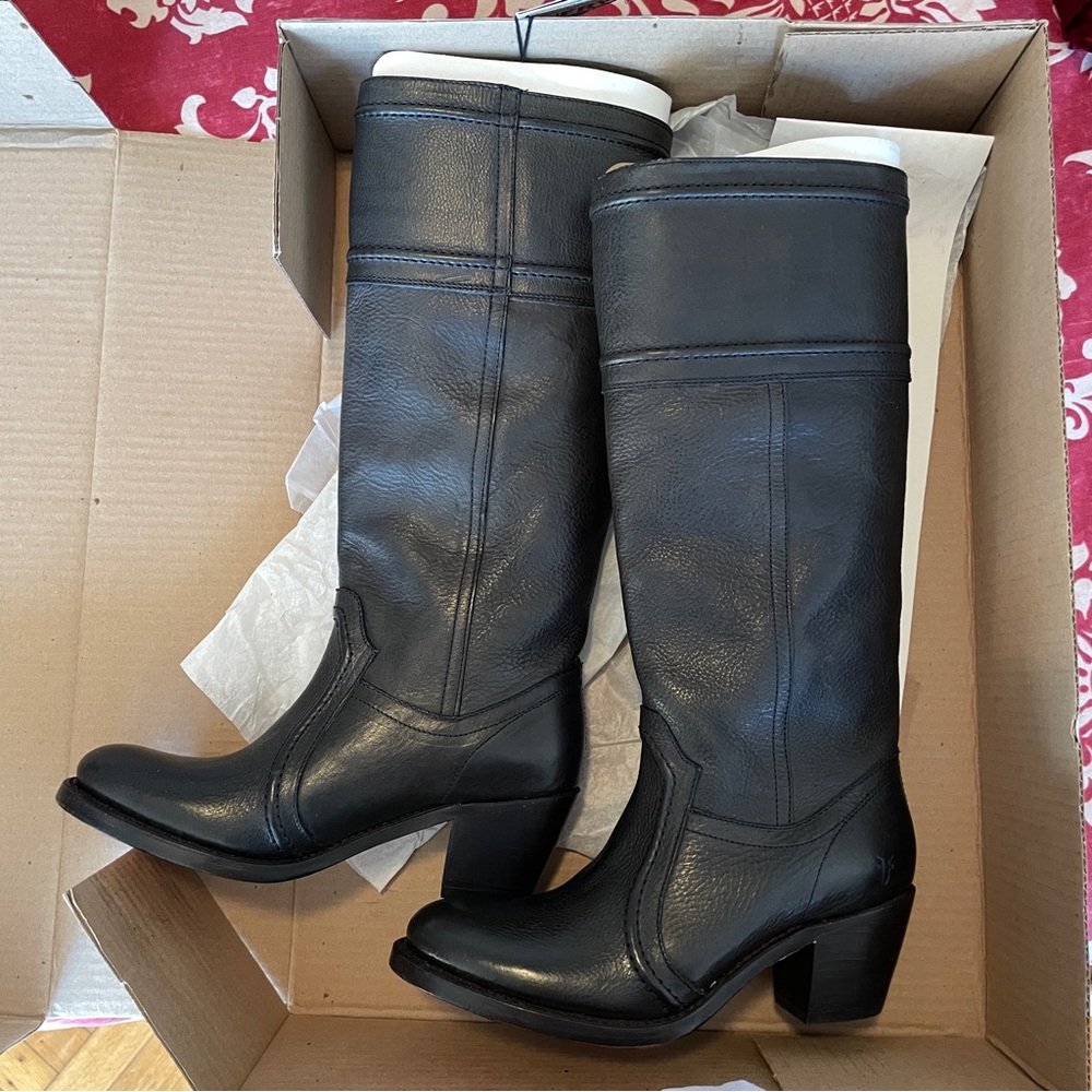 Frye Jane 14L Tall Gray Boots SZ 7